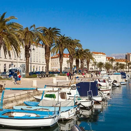 New Luxury Nives On Seaside Lejlighed *