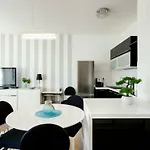 아파트 New Luxury Nives On Seaside *