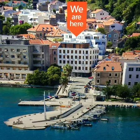 Apartment New Luxury Nives On Seaside