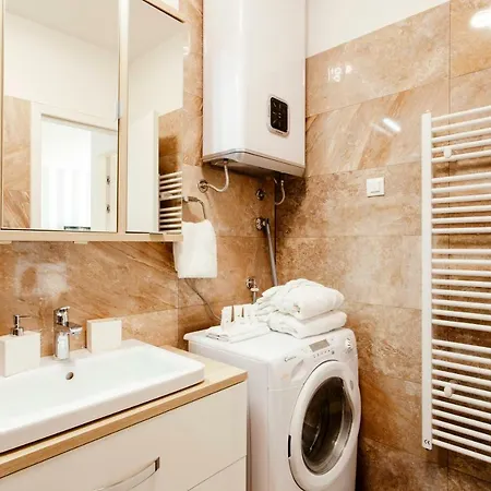 New Luxury Nives On Seaside