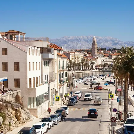 New Luxury Nives On Seaside