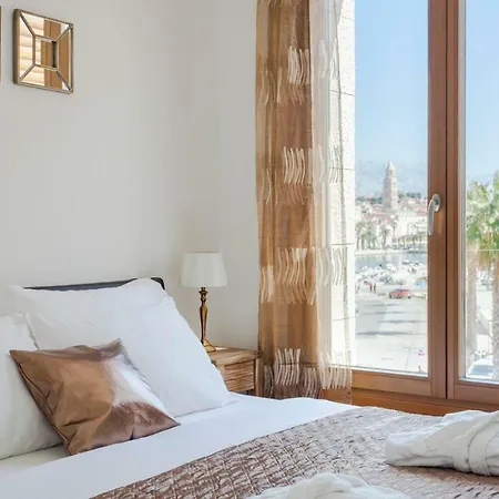 Apartment New Luxury Nives On Seaside