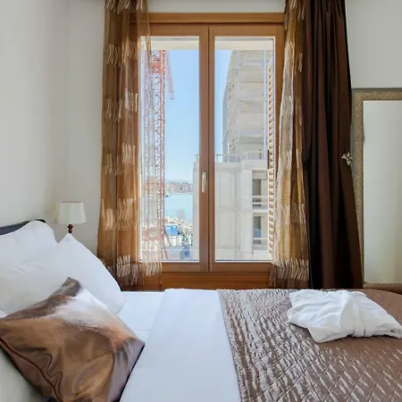 New Luxury Nives On Seaside