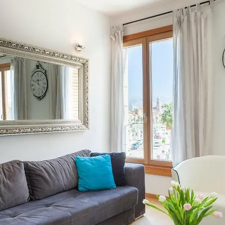 Apartment New Luxury Nives On Seaside