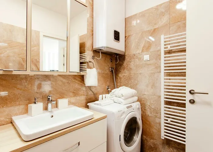 New Luxury Nives On Seaside