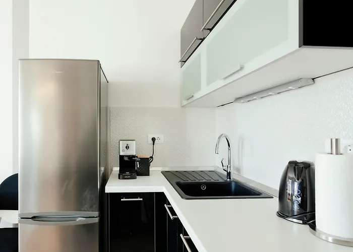 New Luxury Nives On Seaside Split