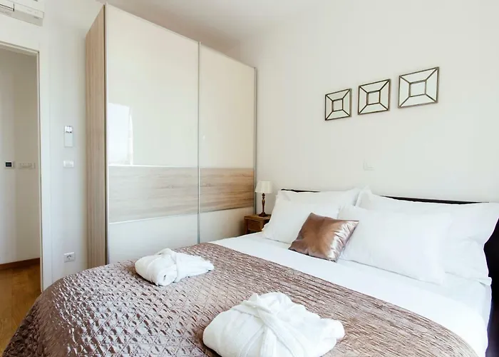 Apartment New Luxury Nives On Seaside *