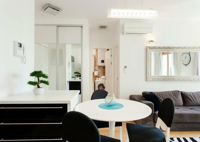 New Luxury Nives On Seaside