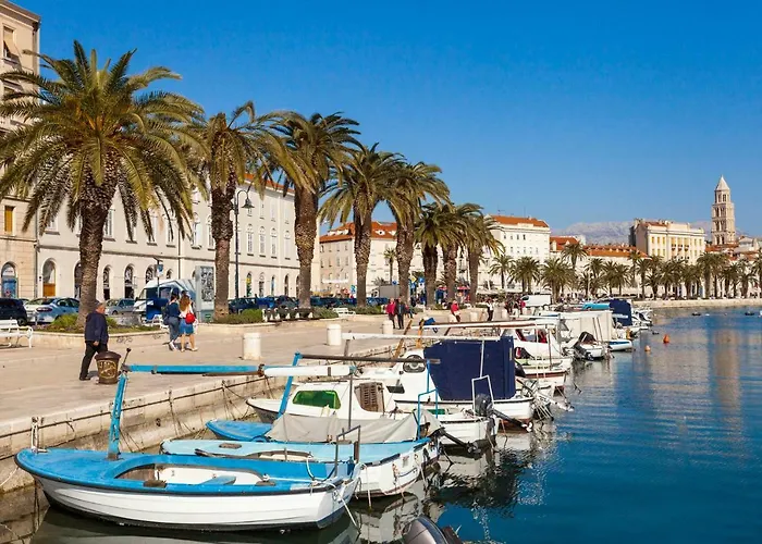 New Luxury Nives On Seaside Apartment *